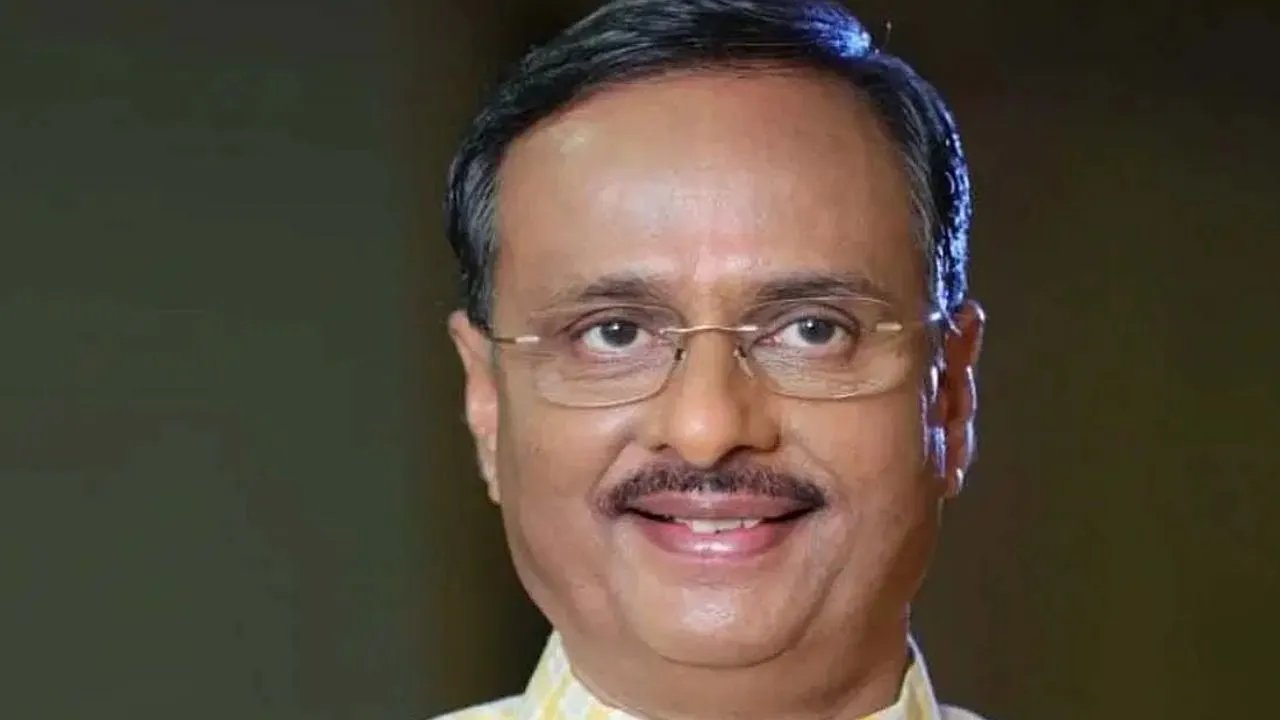 शुभम एक पिता का पुत्र नहीं, देश का सपूत गया: कानपुर में पहलगाम हमले में मृतक के परिजनों से मिले दिनेश शर्मा, संवेदना व्यक्त की