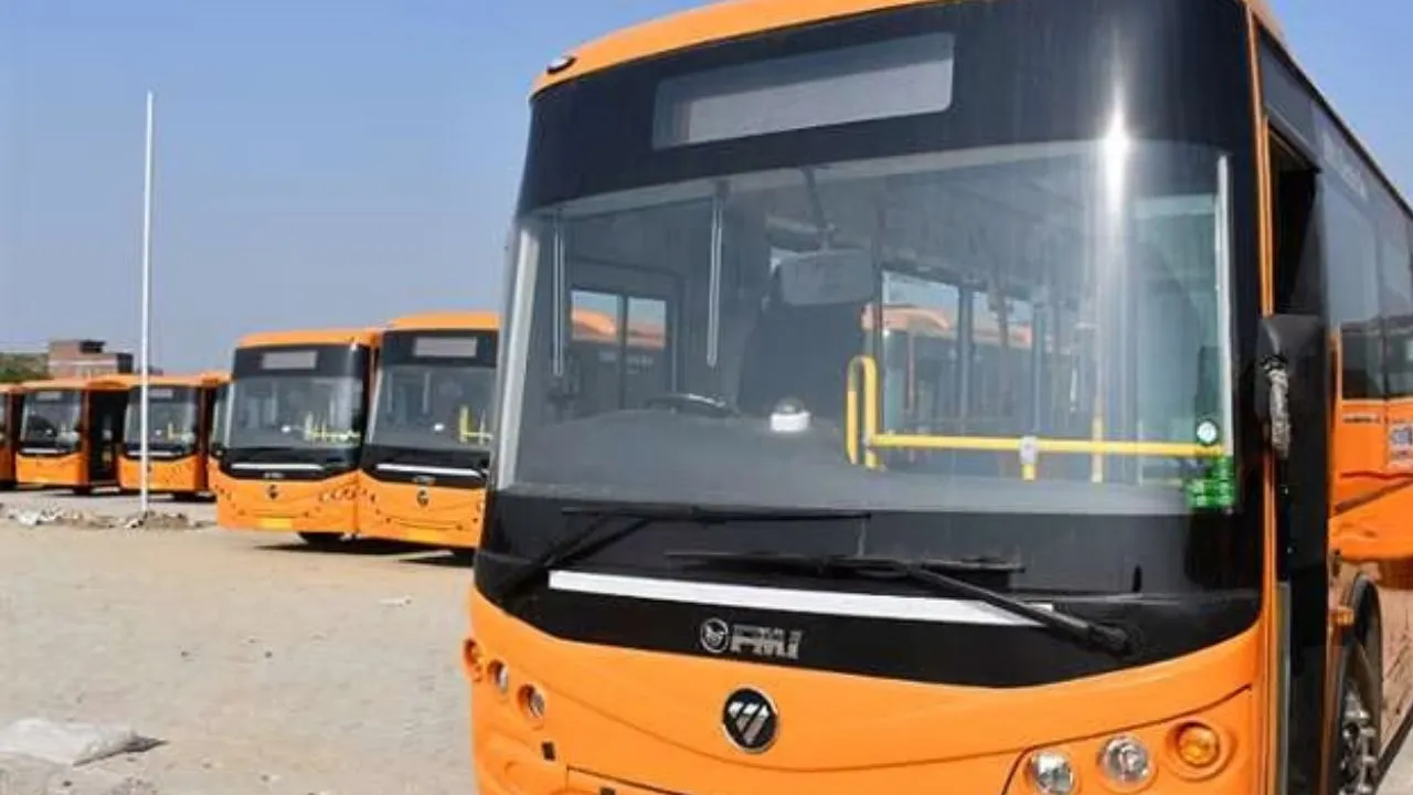 कानपुर में ई बसों के 35 परिचालकों की ड्यूटी बहाल, इनका मामला अभी भी अनसुलझा...