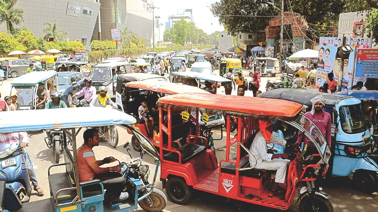 कानपुर में बार कोड वाले ई रिक्शा रजिस्टर्ड चालक ही चला सकेंगे: इन 10 प्वाइंटों पर रजिस्ट्रेशन शुरू किया गया