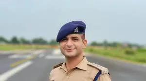 Kanpur: निलंबित एसीपी की पत्नी की शिकायत पर छात्रा पर मुकदमा दर्ज, कोर्ट बोली- पुलिस प्रशासन की स्थिति सोचनीय