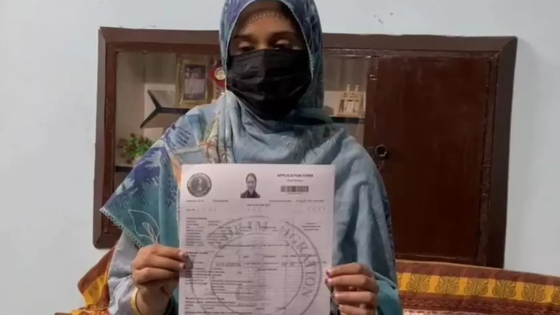 बुलंदशहर: पाकिस्तान की मरियम ने लगाई सरकार से गुहार, कहा- मुझे मेरे पति के साथ ही रहने दें