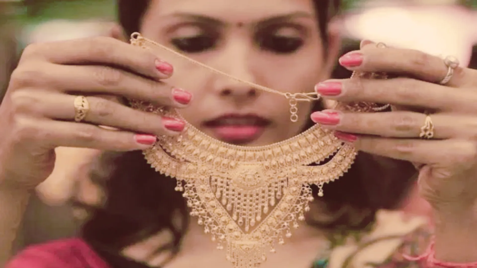 देश में सोने का आयात बढ़ा, 192% से बढ़कर 4.47 अरब डॉलर हुआ पार 