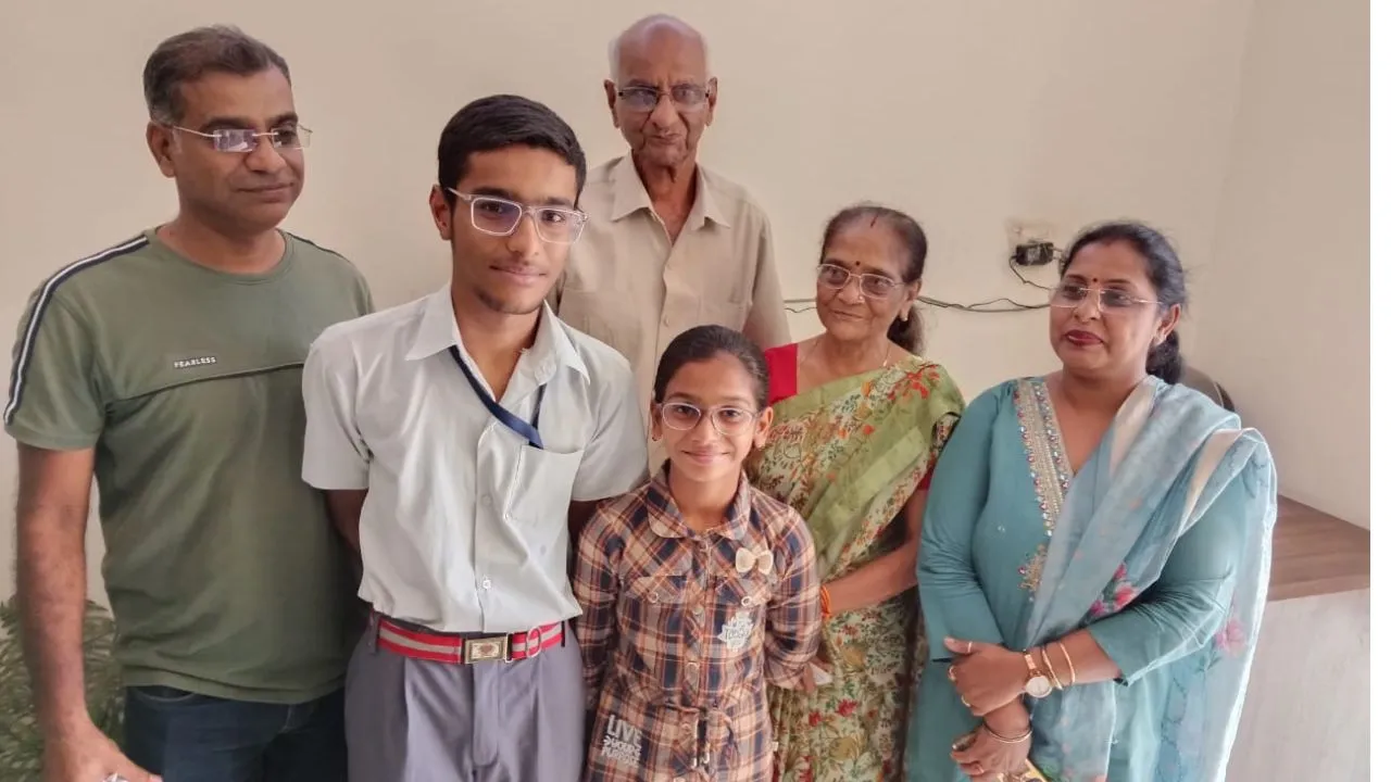 CISCE 2025 का रिजल्ट घोषित: कानपुर के स्पर्श सक्सेना ने 99.8% अंक हासिल कर शहर में किया टॉप, खुशी की लहर