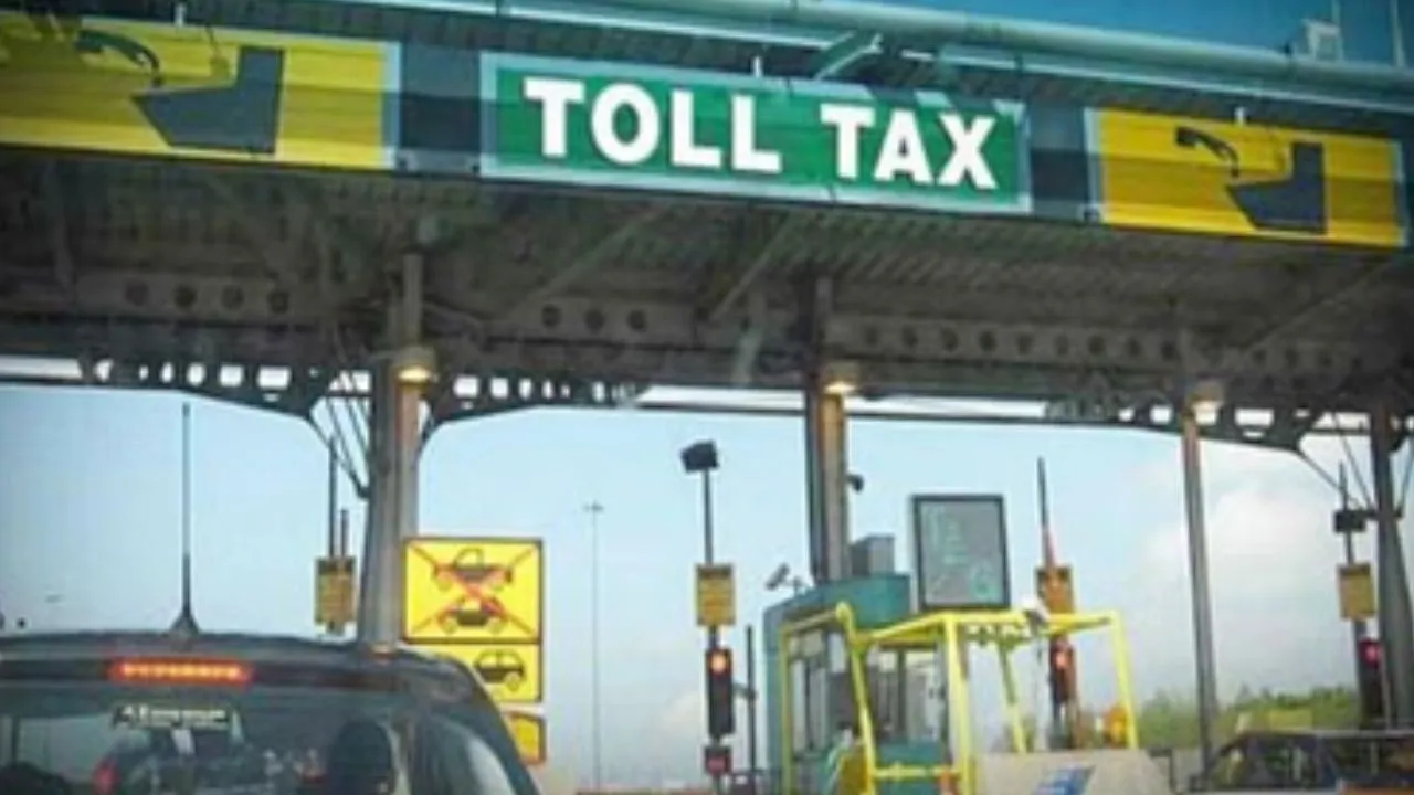 NHAI Toll Tax Hike: रात 12 बजे से हाईवे पर टोल टैक्स बढ़ा...वाहन चालकों को देना होगा अतिरिक्त चार्ज, यहां देखिए- पूरी लिस्ट