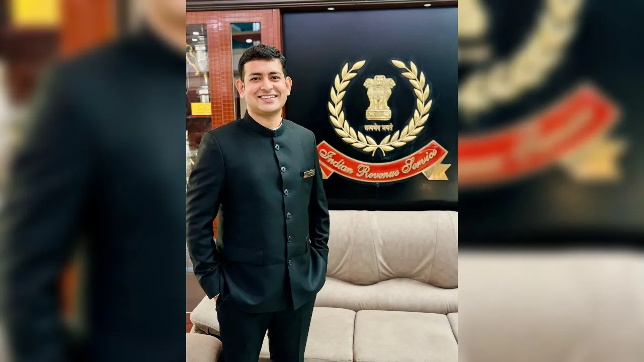 कन्नौज के मयंक ने फिर रचा इतिहास, अब आईएएस: पूर्व में हो चुका पीपीएस और यूपीएससी में चयन