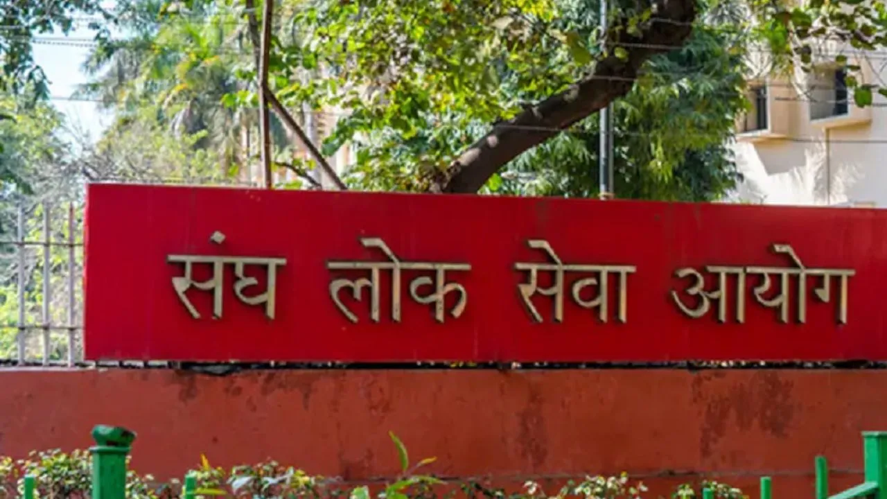 22 साल के प्रथम को प्रथम प्रयास में ही पाई सफलता; Kanpur में तैयारी करके सक्षम भाटिया ने भी हासिल की 83वीं रैंक