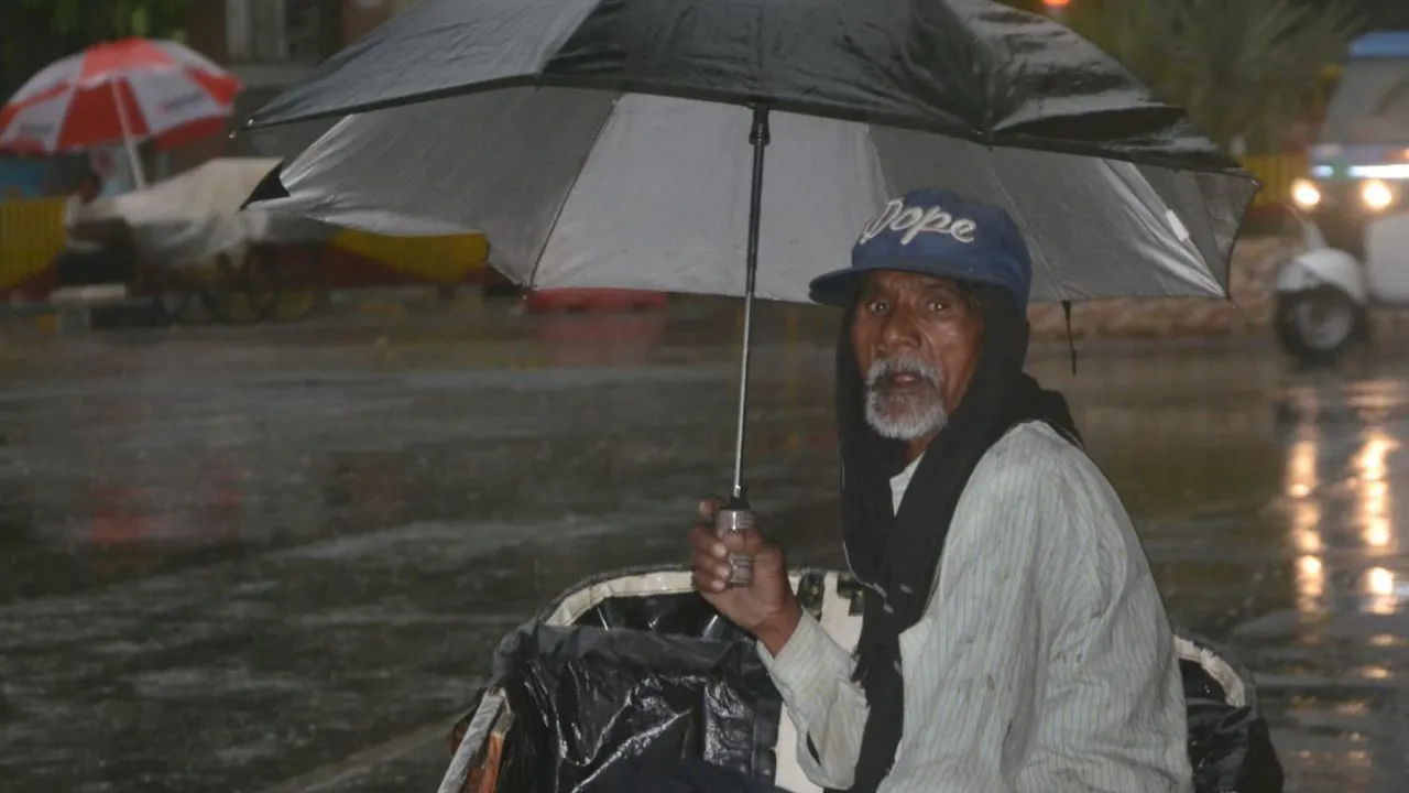 Weather Rain Kanpur April 22322