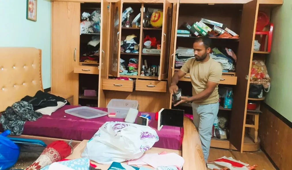 मुरादाबाद: घर में घुसकर शीशा कारोबारी को बनाया बंधक, तमंचे के बल पर लूटे 16 लाख