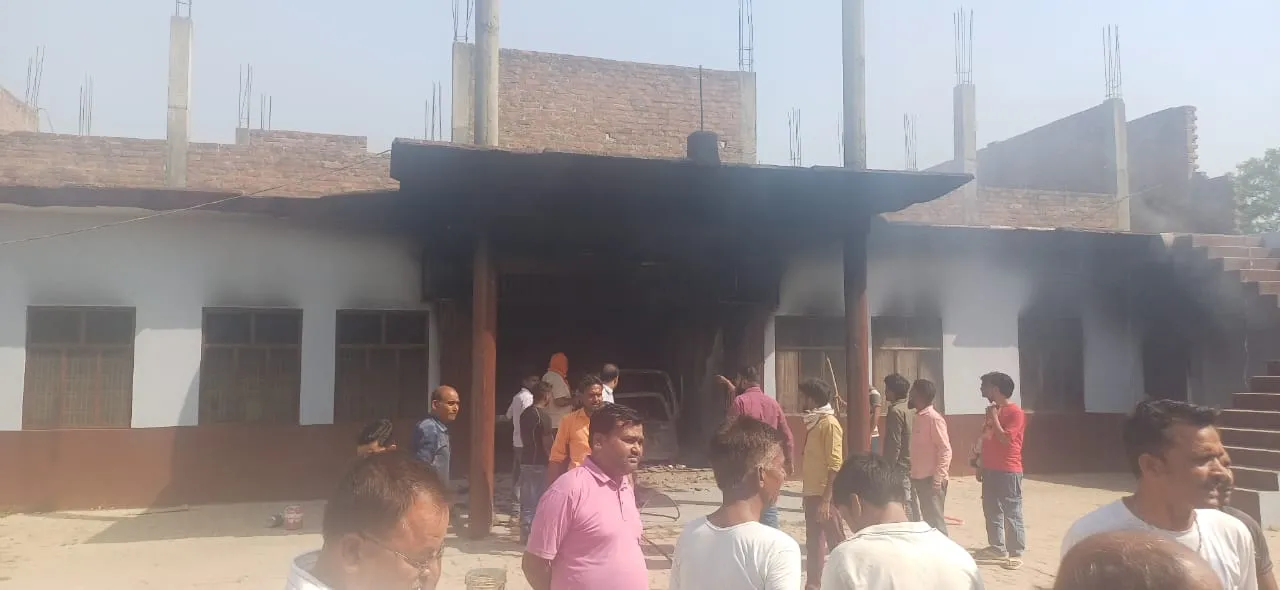 लखीमपुर: दो घरों में लगी आग...पांच साल की बच्ची की झुलसकर मौत, चार बकरियां भी जलीं