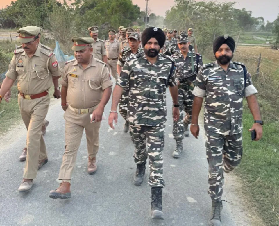 पीलीभीत: इंडो-नेपाल सीमा पर बढ़ाई चौकसी, संदिग्ध गतिविधियों पर नजर, एसएसबी और पुलिस की संयुक्त टीमें जुटी 