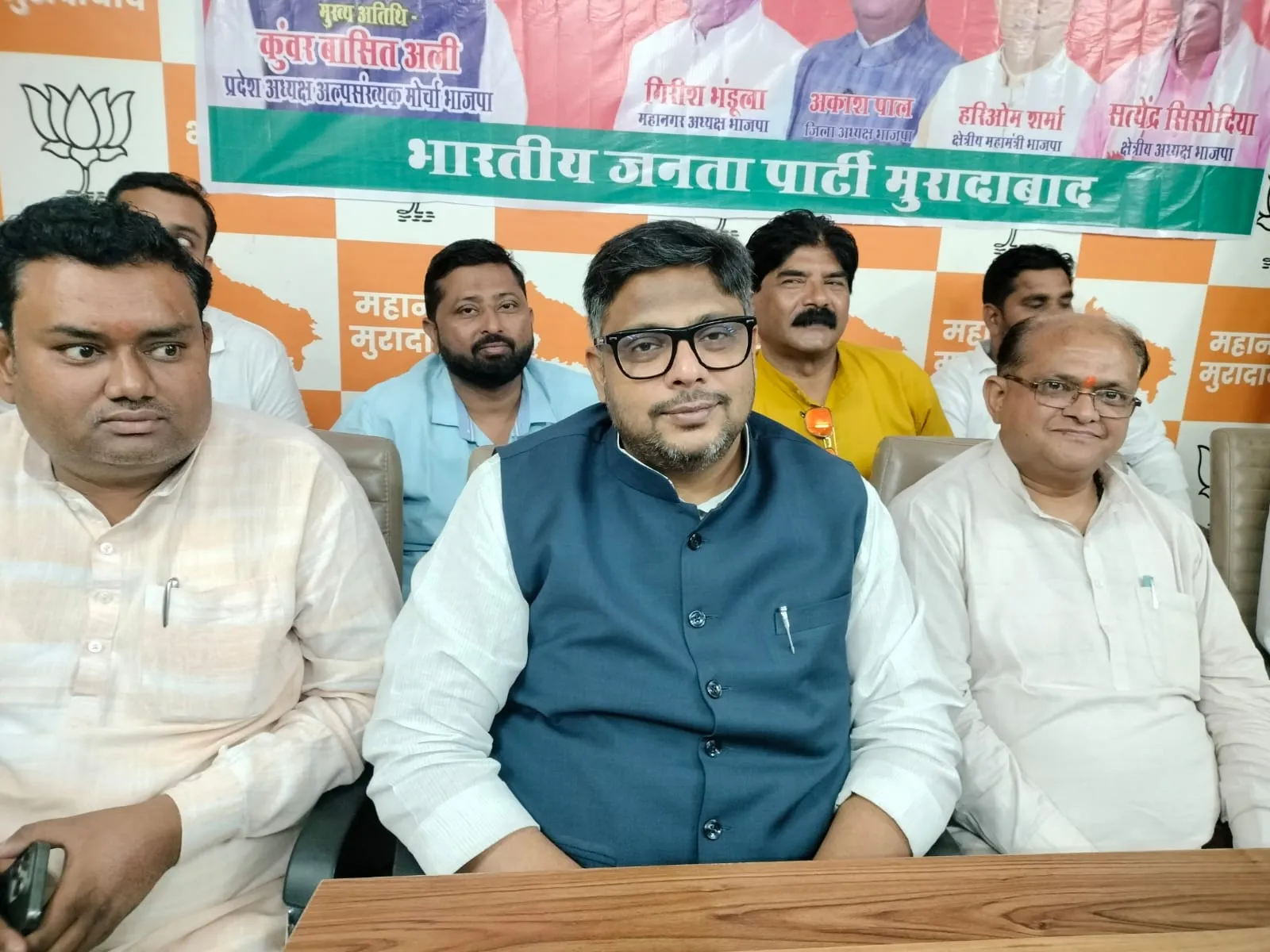 मुरादाबाद: गायब वाले पोस्ट पर भड़के कुंवर बासित, बोले- कांग्रेस को सिखों की गर्दन काटने वाला दौर याद आ रहा है