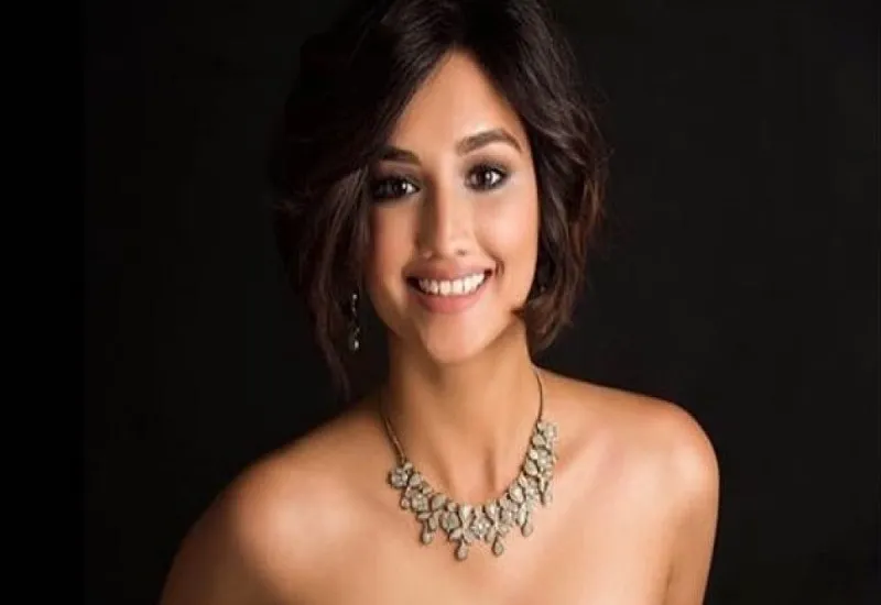 2025 में चार फिल्मों के साथ धमाकेदार डेब्यू करेंगी आकांक्षा शर्मा, दर्शकों को देखने मिलेगी अभिनय की बहुमुखी प्रतिभा 