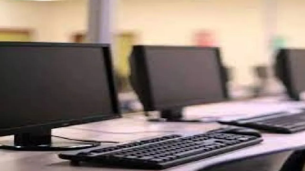 Kanpur: बच्चों की पहली पसंद बना कंप्यूटर ट्रेड, स्कूलों में कराए सर्वे में आया नतीजा, आठ स्कूलों में प्रशिक्षण की शुरू हुई तैयारी