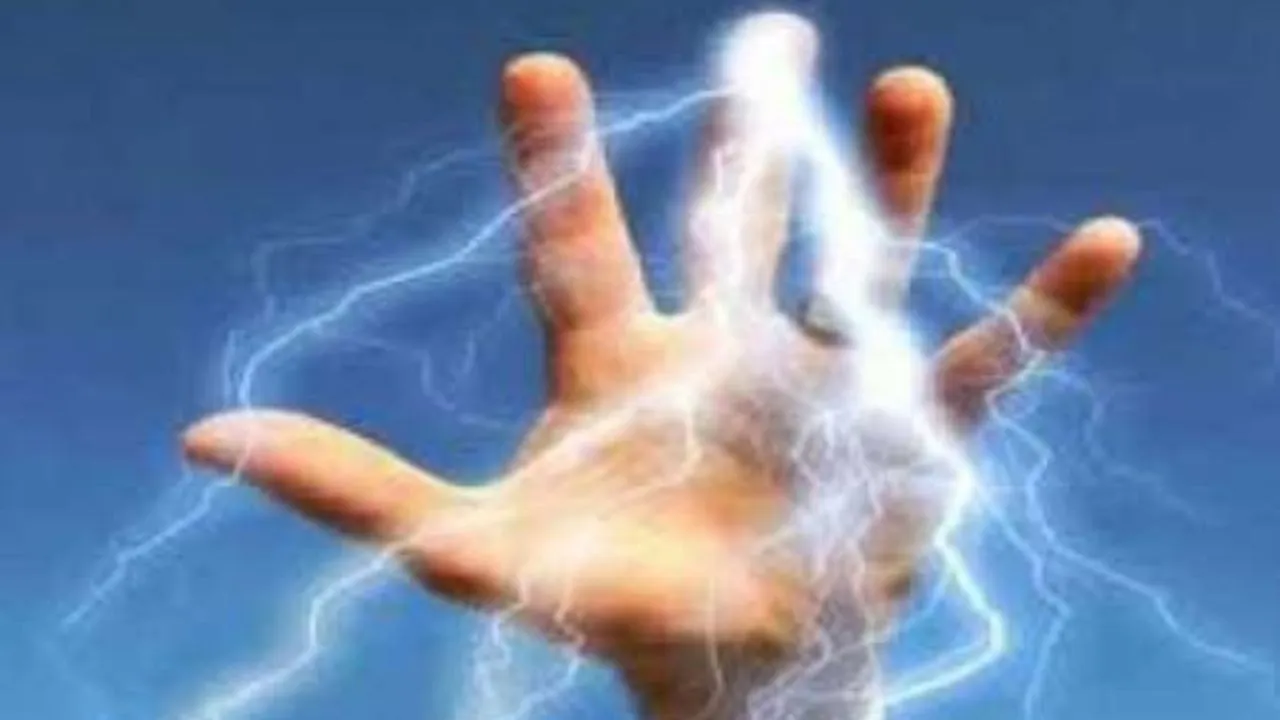 Kanpur में बैंक ऑडिट ऑफिसर की करंट से मौत, मकान की मरम्मत के दौरान हुआ हादसा, परिजनों में मचा कोहराम