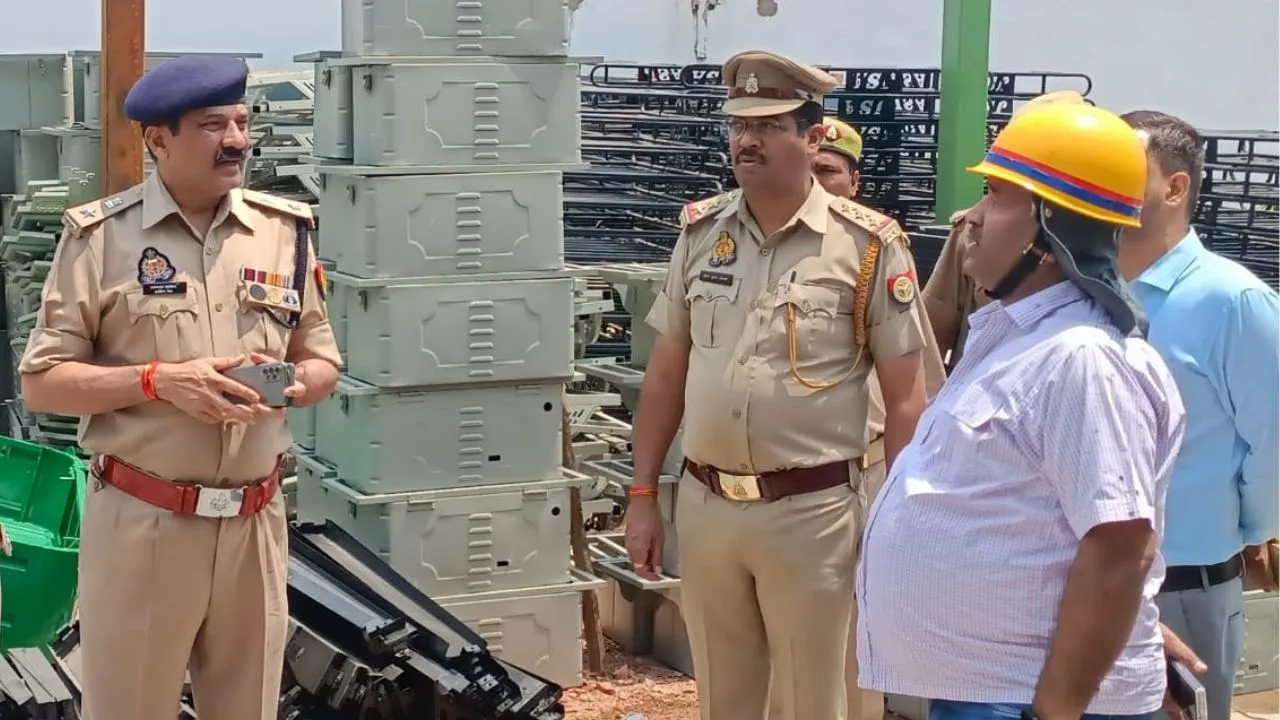 कानपुर देहात में आग3232