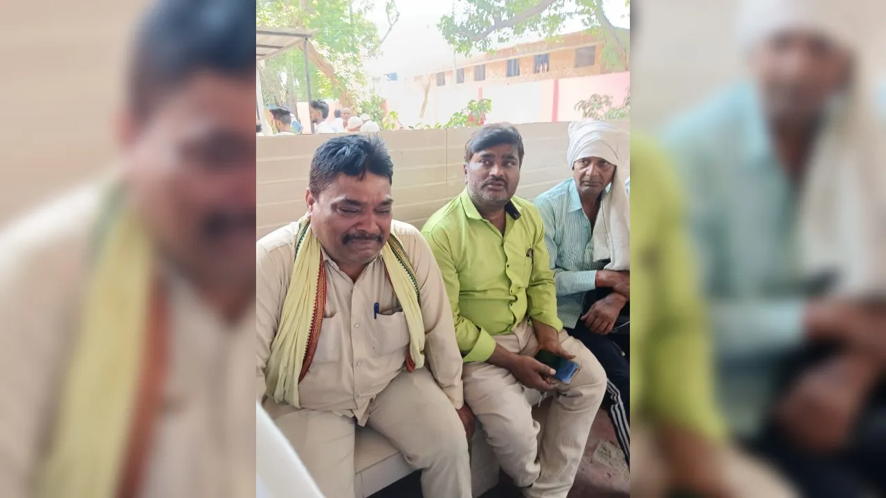 90 फीसदी अंक की उम्मीद पर आए 79, कानपुर में इंटरमीडिएट छात्रा फंदे से झूली: शव देखते ही फफक पड़े परिजन 