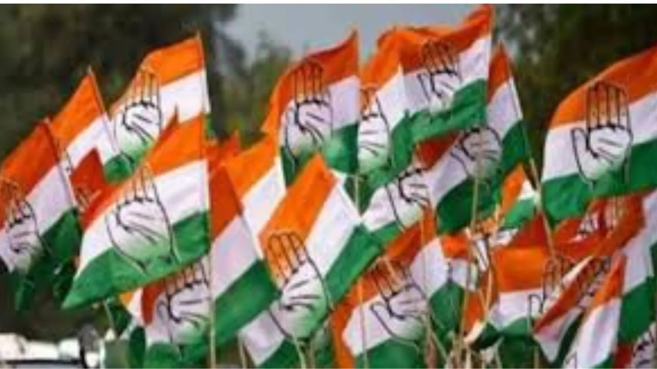 Kanpur: 57 कांग्रेस नेताओं पर एफआईआर दर्ज, कोतवाली में धरना-प्रदर्शन करने पर हुई कार्रवाई, कांग्रेसी बोले- राहुल गांधी के सिपाही डटकर सामना करेंगे