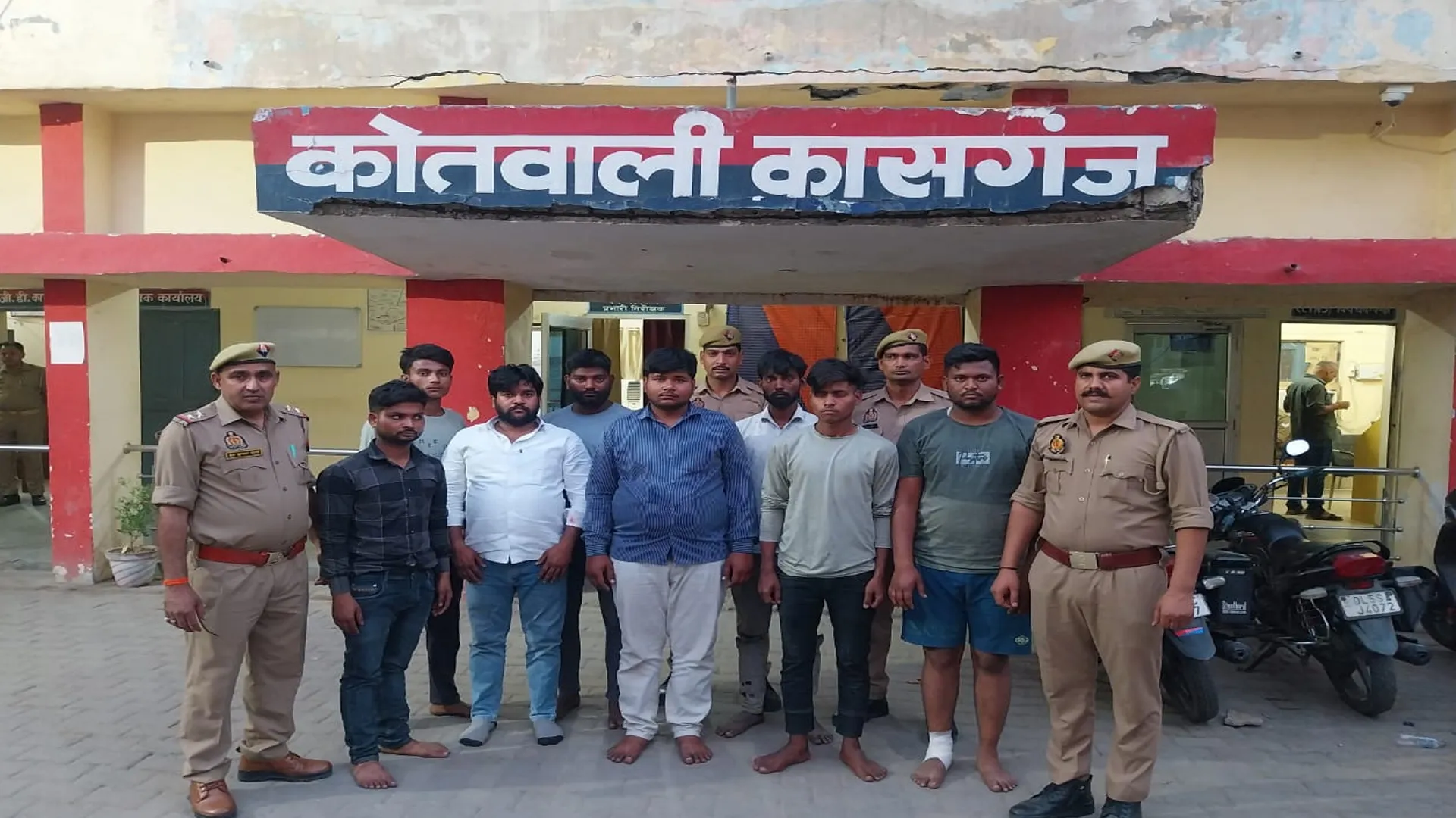 कासगंज: जेल भेजे गए किशोरी से गैंगरेप के सभी आठ आरोपी