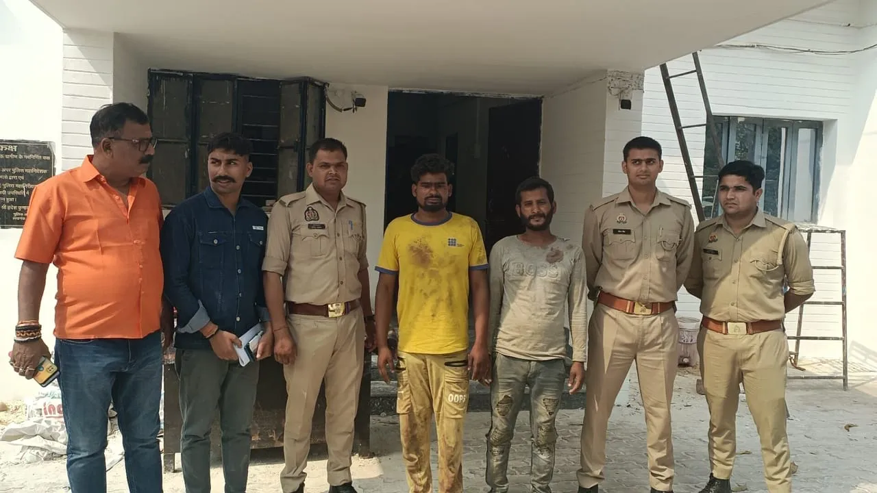 Lucknow News : फैक्ट्री के पीछे गोवंश का वध कर मांस बेचने की फिराक में था किराना व्यापारी