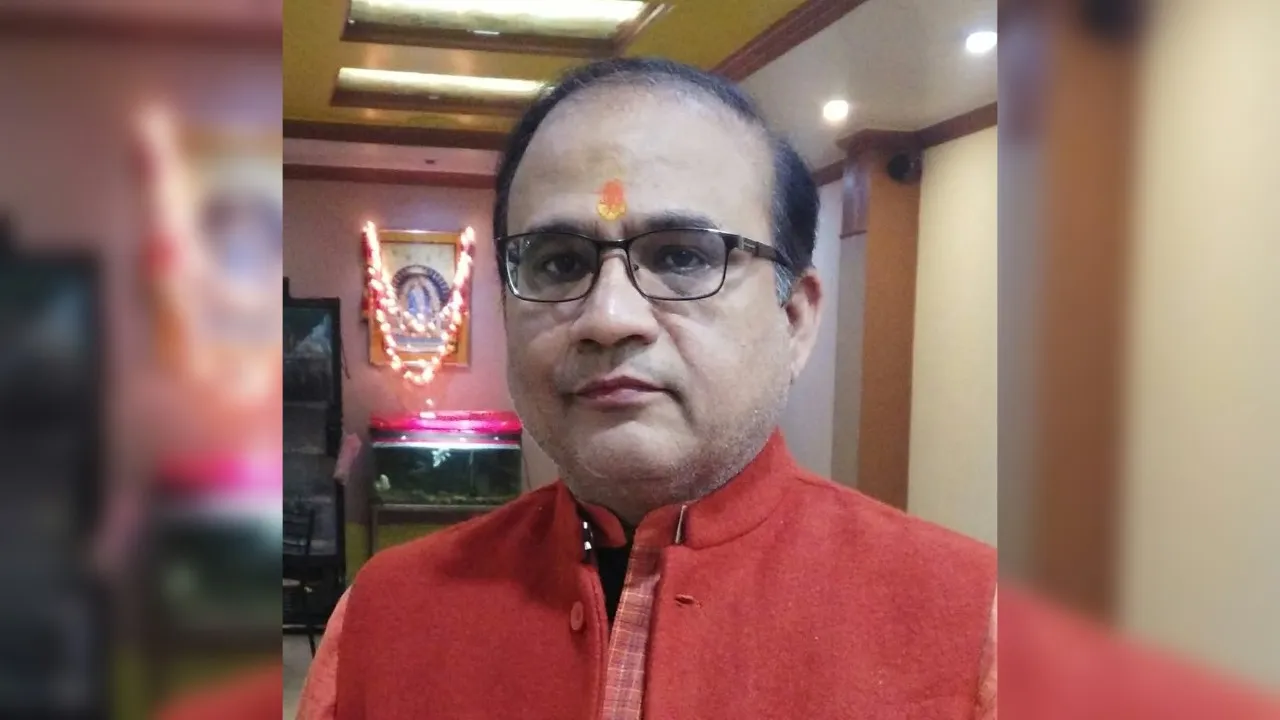 चित्रकूट में सीएमओ की जांच के लिए चार सदस्यीय समिति गठित: अमिताभ ठाकुर ने की थी स्वास्थ्य मंत्री से शिकायत