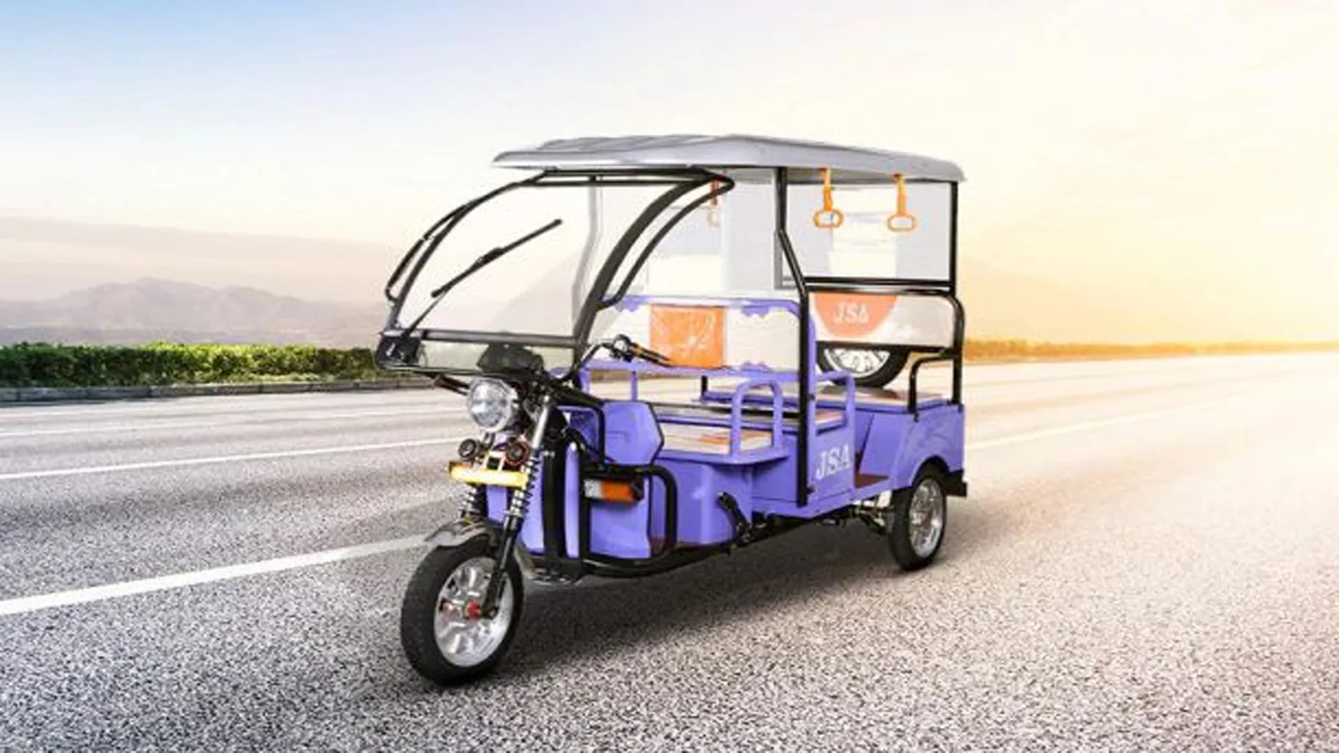 लखीमपुर खीरी: उचक्कों ने ई-रिक्शा से जा रहे व्यापारी के 42 हजार रुपये उड़ाए