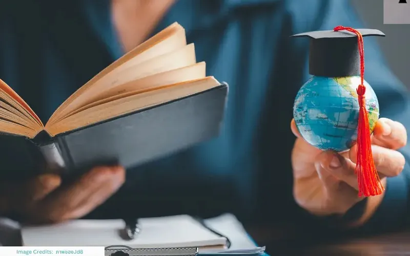 US : टेक्सास के विश्वविद्यालयों में 118 विदेशी छात्रों की कानूनी स्थिति रद्द, जानिए क्यों? 