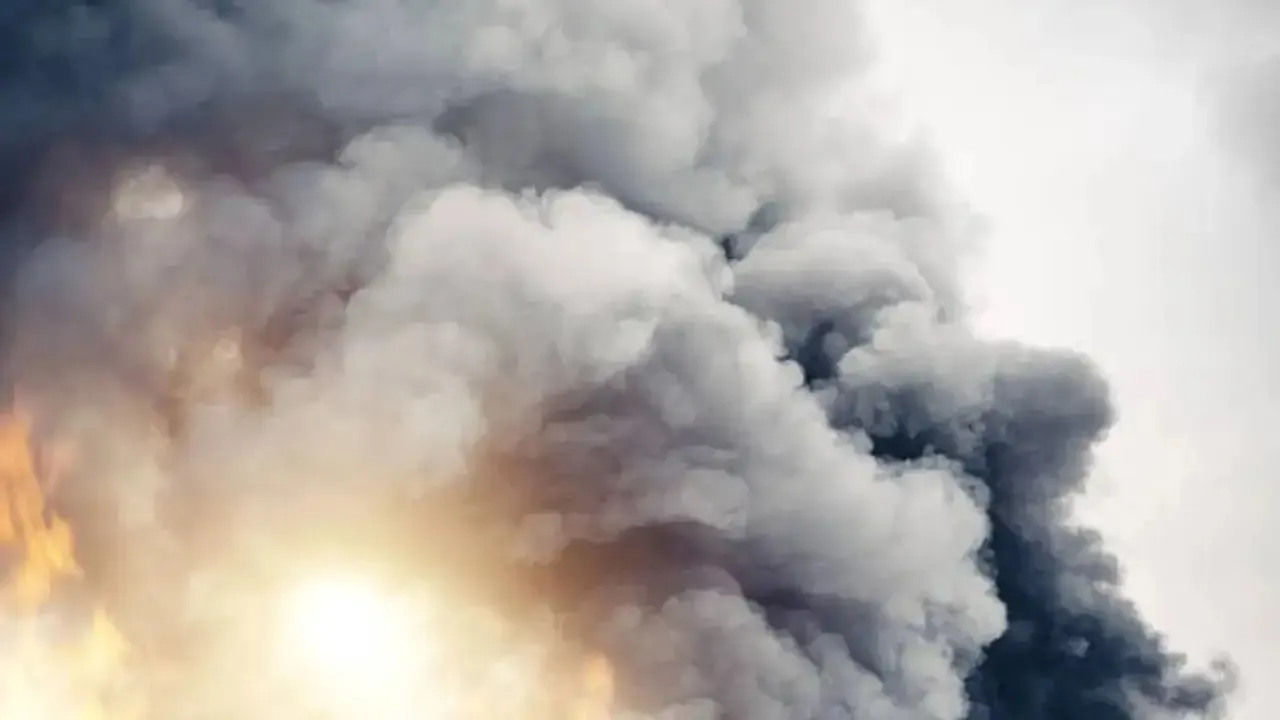 Maharashtra : नागपुर की एल्युमीनियम संयंत्र में धमाका, दूर तक दिखाई पड़ा धुआं, विस्फोट में सात घायल