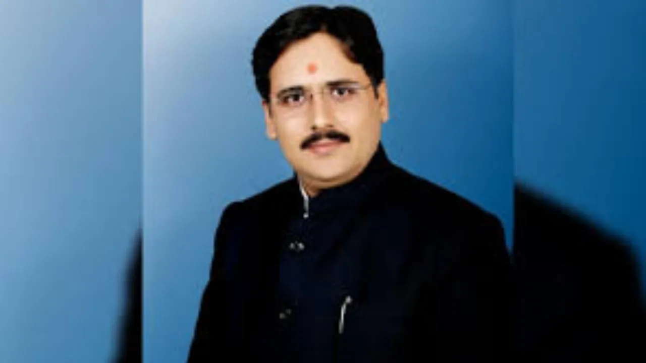 पवन तिवारी