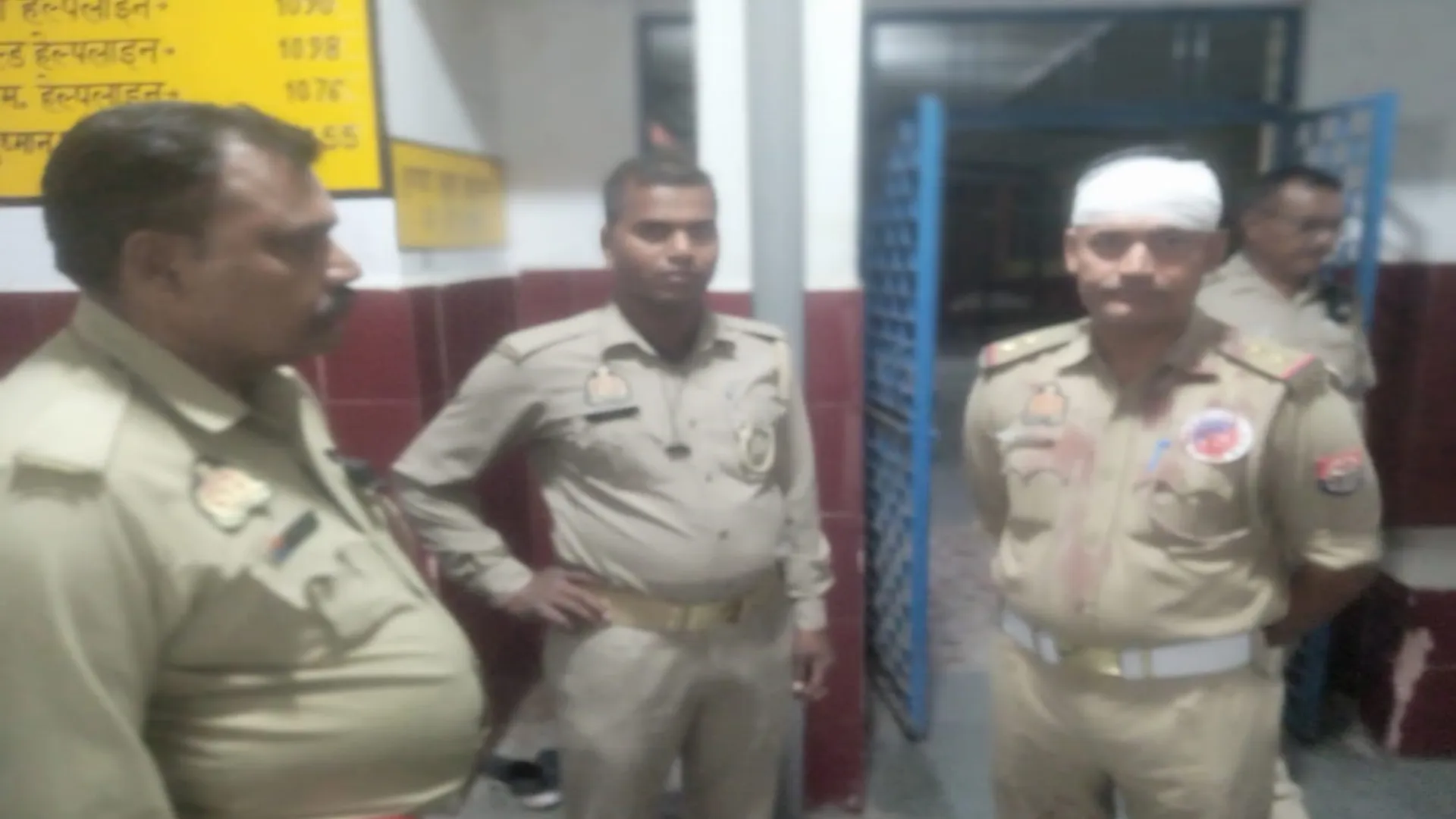 मुरादाबाद: दरोगा पर युवक ने किया बेल्ट से हमला, टेंपो चालक और युवक के बीच रोकने पहुंचे थे विवाद