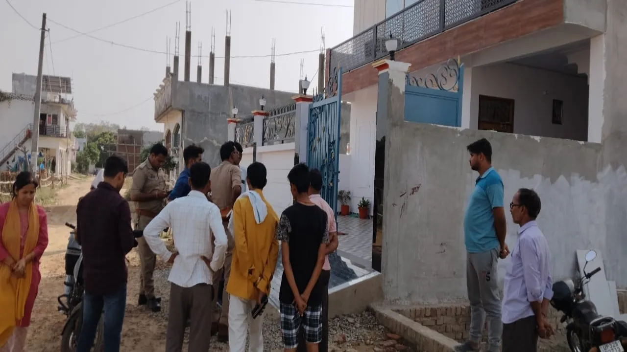 भाजपा नेता का घर