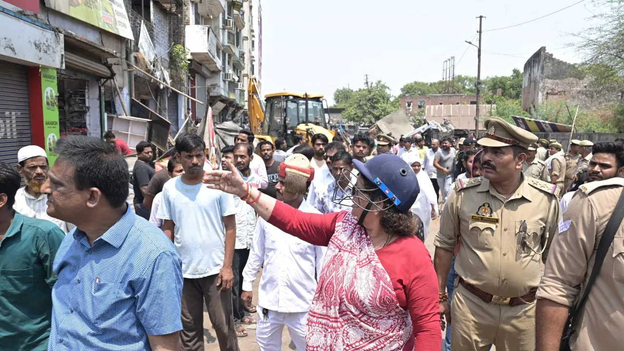 महापौर अतिक्रमण अभियान कानपुर 23