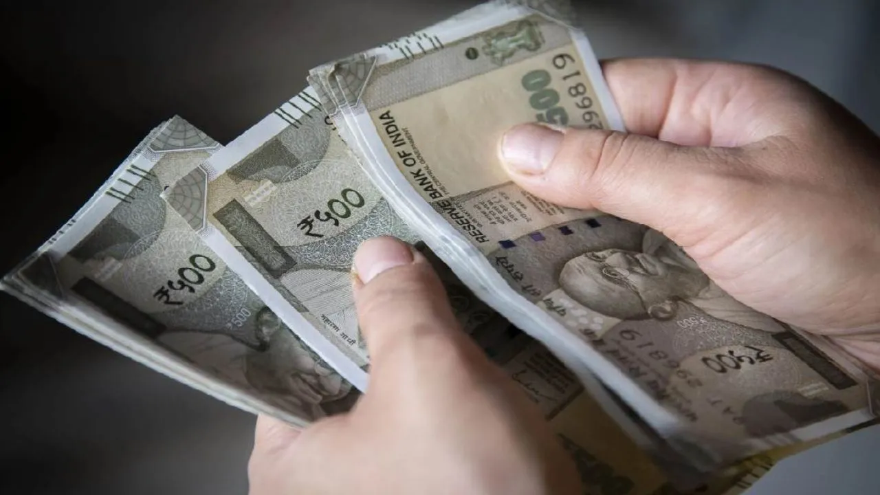 Kannauj: डीडी कृषि समेत छह अफसर बिना सूचना गायब, एक दिन के वेतन आहरण पर लगी रोक, मांगा गया स्पष्टीकरण