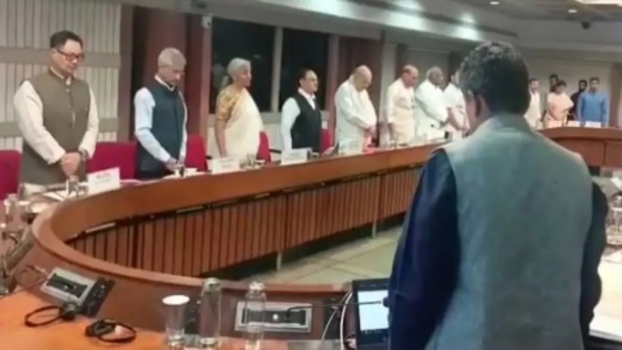 Pahalgam Terror Attack : मिट्टी में मिलेंगे पहलगाम के गुनहगार, सर्वदलीय बैठक समाप्त, जानिये हर अपडेट