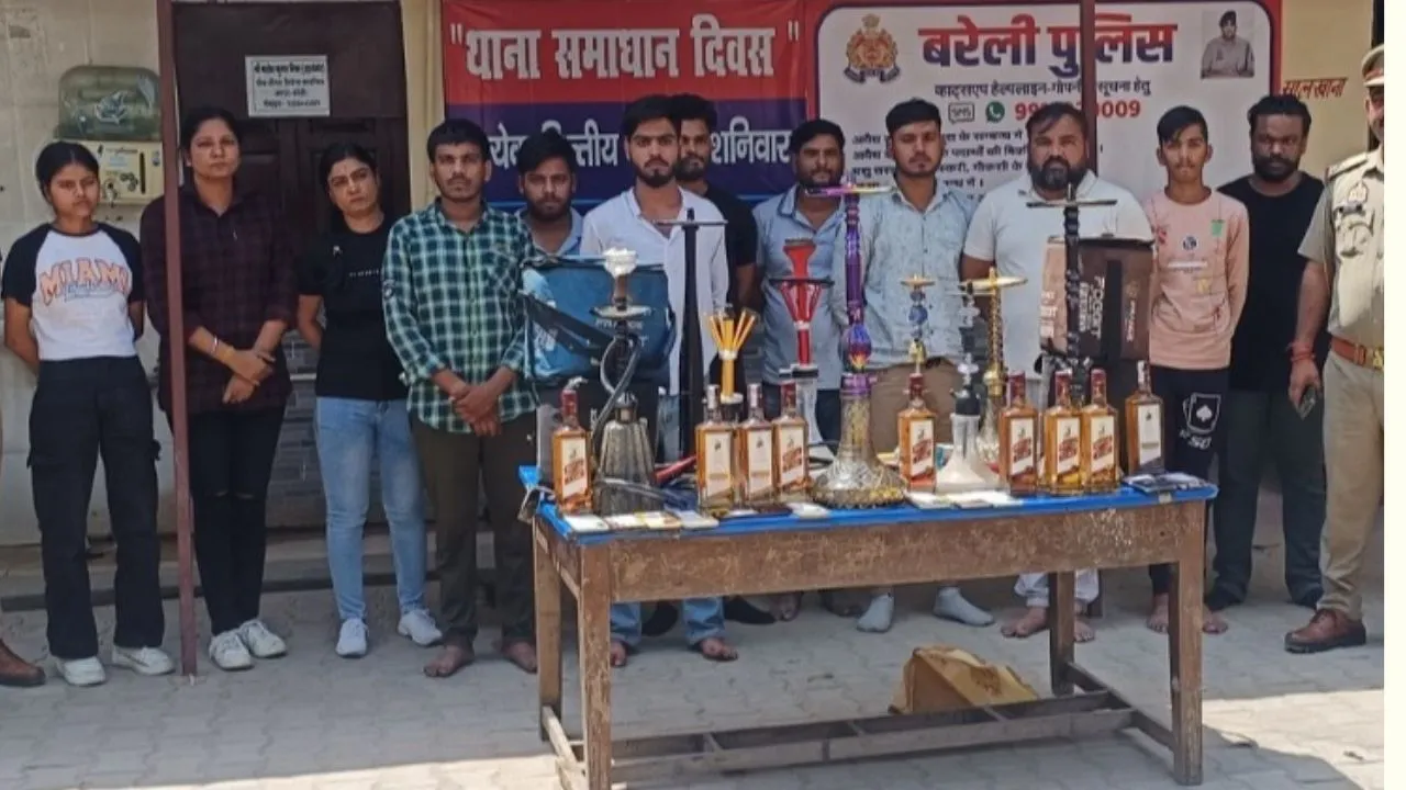 बरेली: बिना लाइसेंस चल रहा था हुक्का बार, परोसते थे शराब, अब तक 12 गिरफ्तार