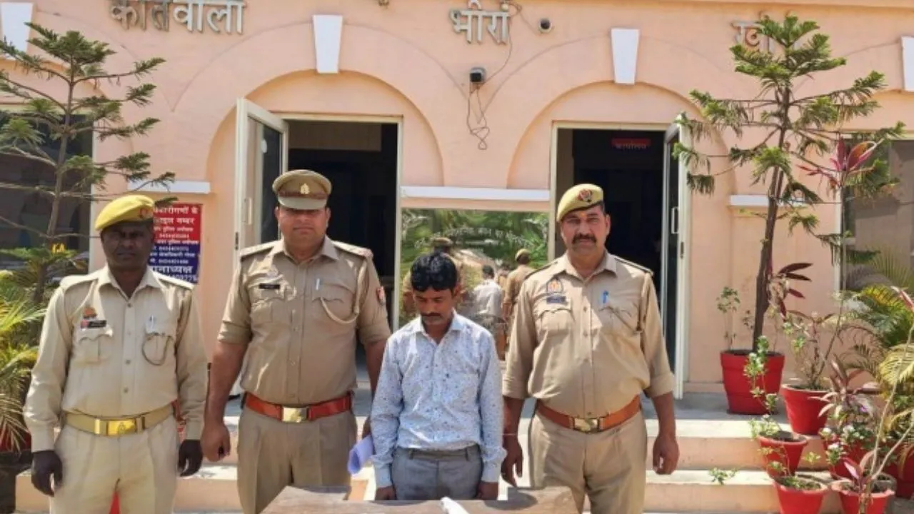 लखीमपुर खीरी: बैंक में ग्राहक की जेब में डाला डाका, CCTV की मदद से चोर दबोचा