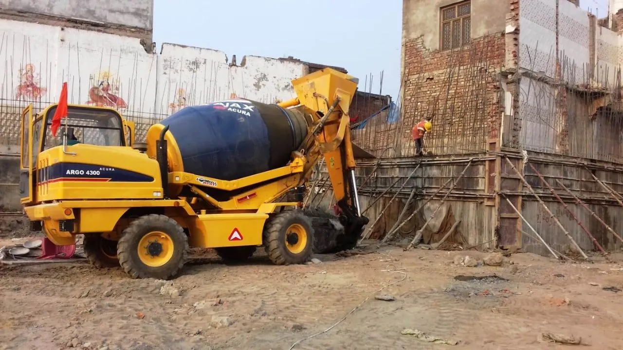 लखीमपुर खीरी: शिव मंदिर कॉरिडोर में निर्माण कार्य ठप, सैंपल जांच रिपोर्ट का इंतजार