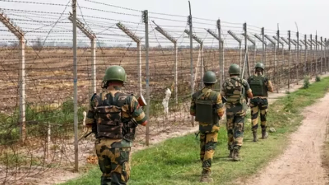 ऑपरेशन सिंदूर के बाद PoK में फिर एक्टिव हुए आतंकी, BSF की खुफिया रिपोर्ट में हुआ खुलासा 