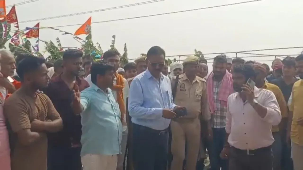 गाजीपुरः पूजन कार्यक्रम के दौरान हुआ बड़ा हादसा, करंट लगने से चार की मौत, तीन गंभीर 