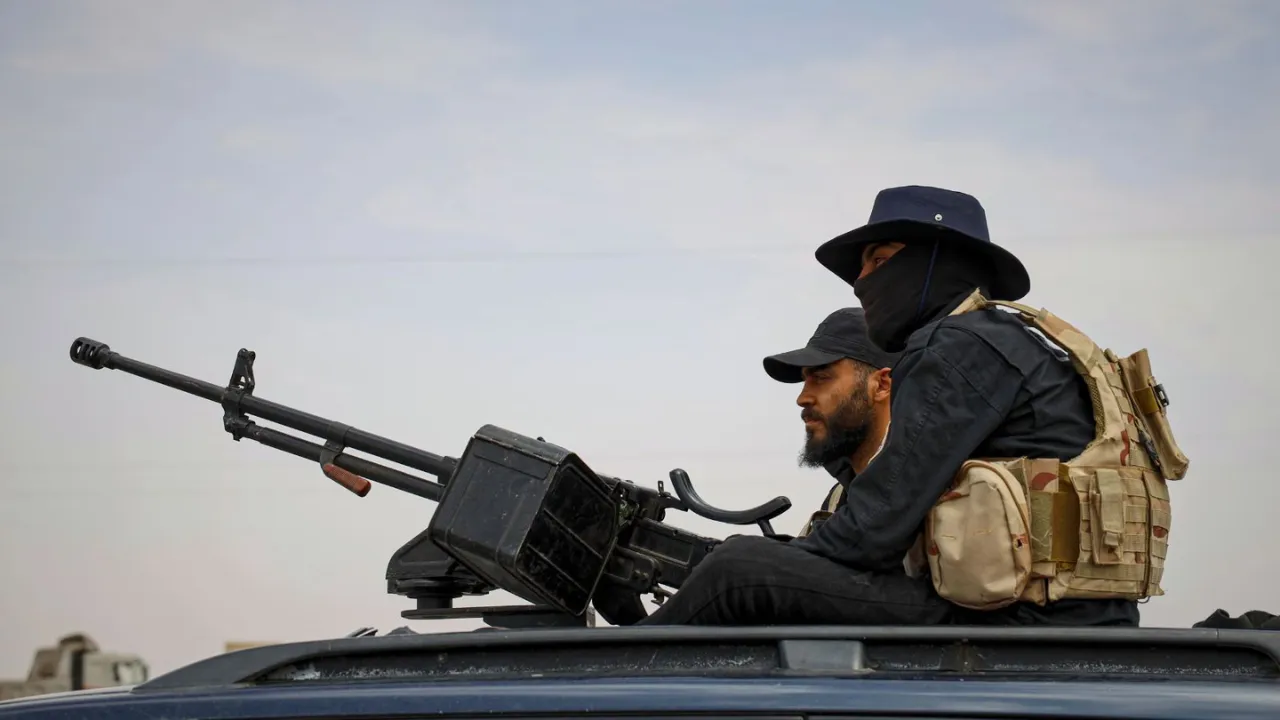 इजराइली सेना ने सीरिया के राष्ट्रपति भवन के पास किया हमला, सांप्रदायिक हमलों की दी थी चेतावनी 