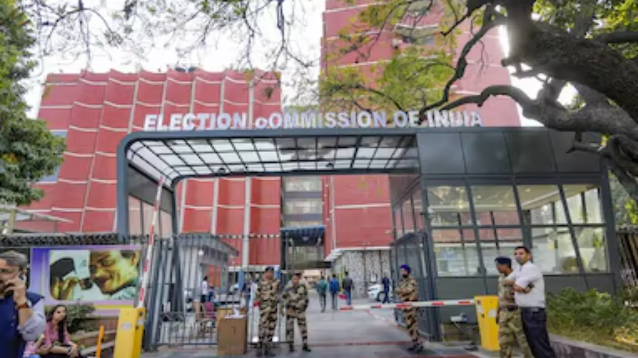 निर्वाचन आयोग कार्यालय के बाहर प्रदर्शन: अदालत ने डेरेक ओ’ब्रायन समेत 10 तृणमूल नेताओं को मिली जमानत 