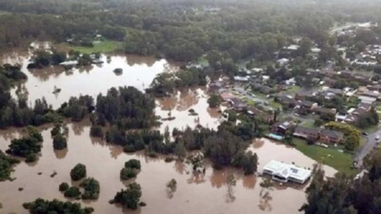 ऑस्ट्रेलियाः बाढ़ ने मचाई तबाही, खत्म हुआ 10 हजार से अधिक लोगों का बसा-बसाया आशियाना 