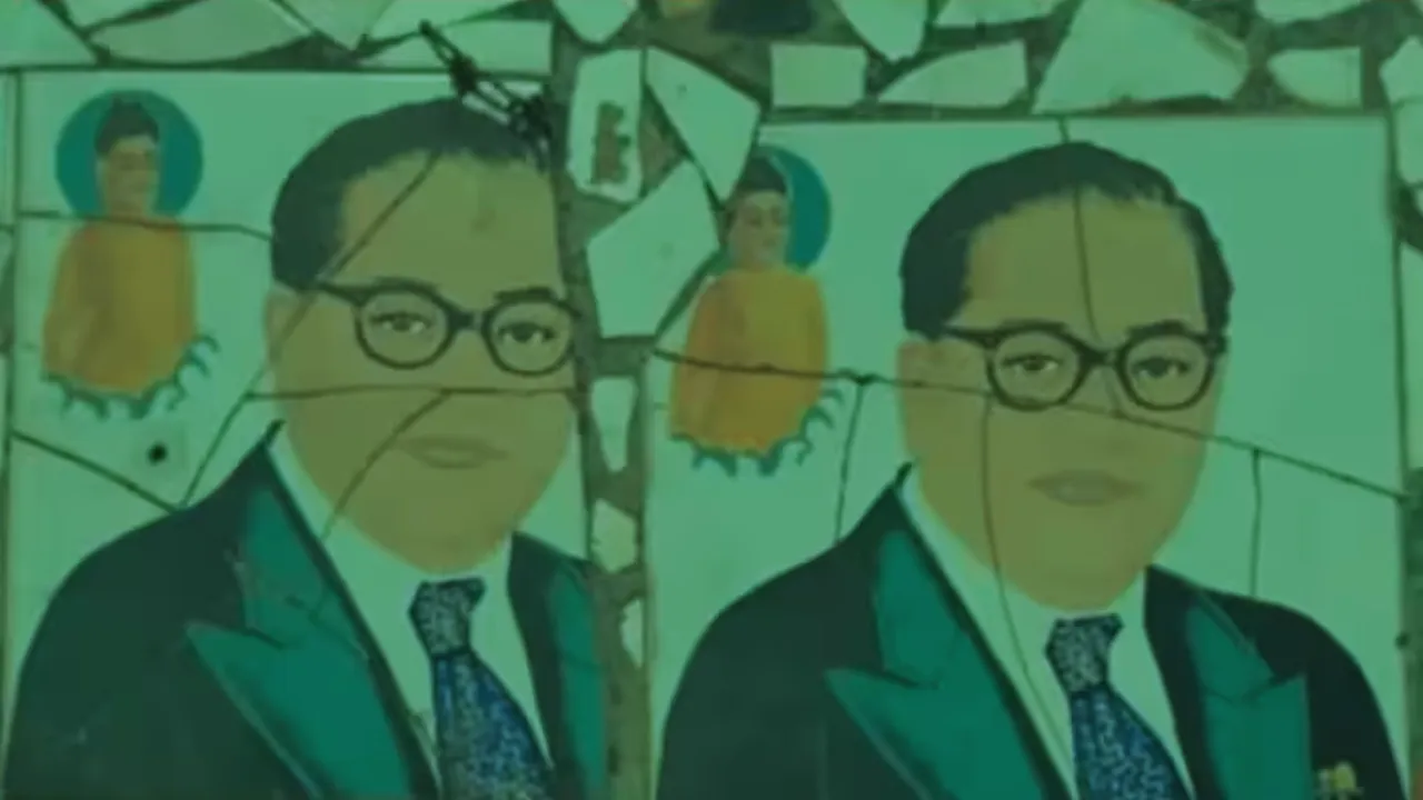 अंबेडकर की चित्रित टाइल्स को फर्श पर लगाना साजिश है: अखिलेश यादव