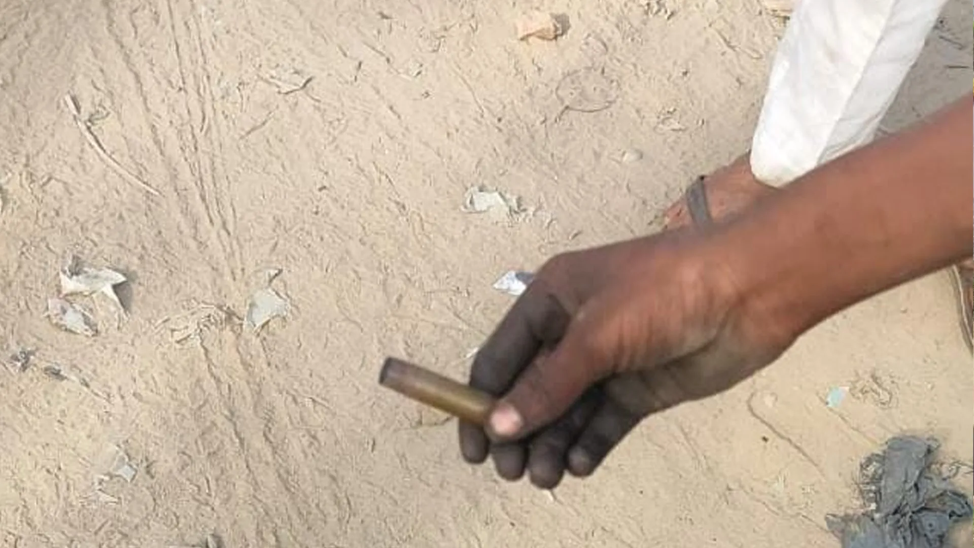 लखीमपुर खीरी : सैधरी में बसों के कंडक्टरों में जमकर मारपीट, दो राउंड फायरिंग