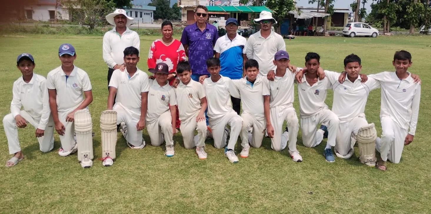 पीयूष के शतक और अंकुश की घातक गेंदबाज़ी से चमके युवा क्रिकेटर