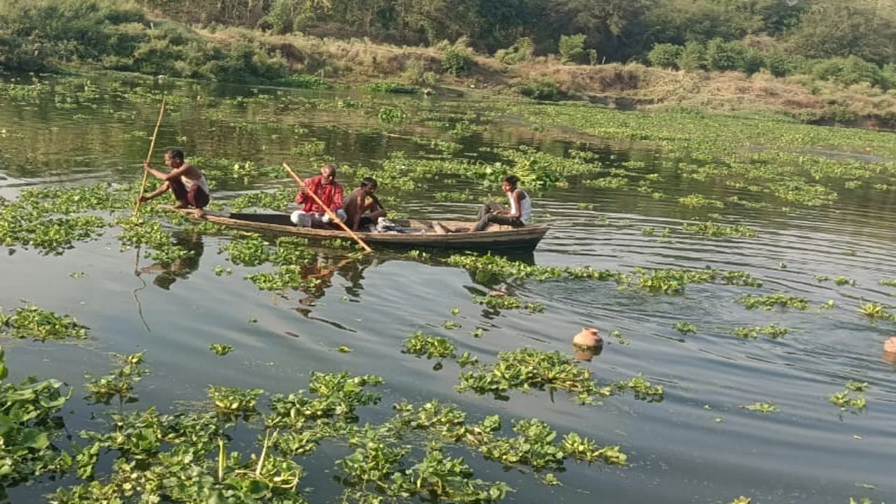 बाराबंकी: पैर फिसले में गोमती नदी में डूबा युवक, मौत