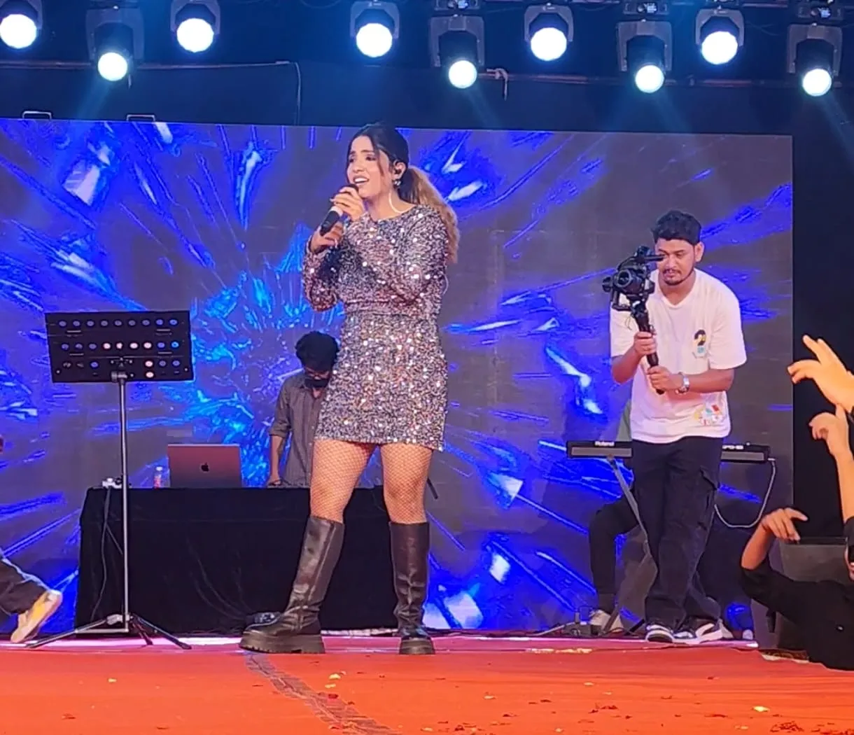 वार्षिक महोत्सव उल्लास में भी सुनाई दी देशभक्ति की गूंज   