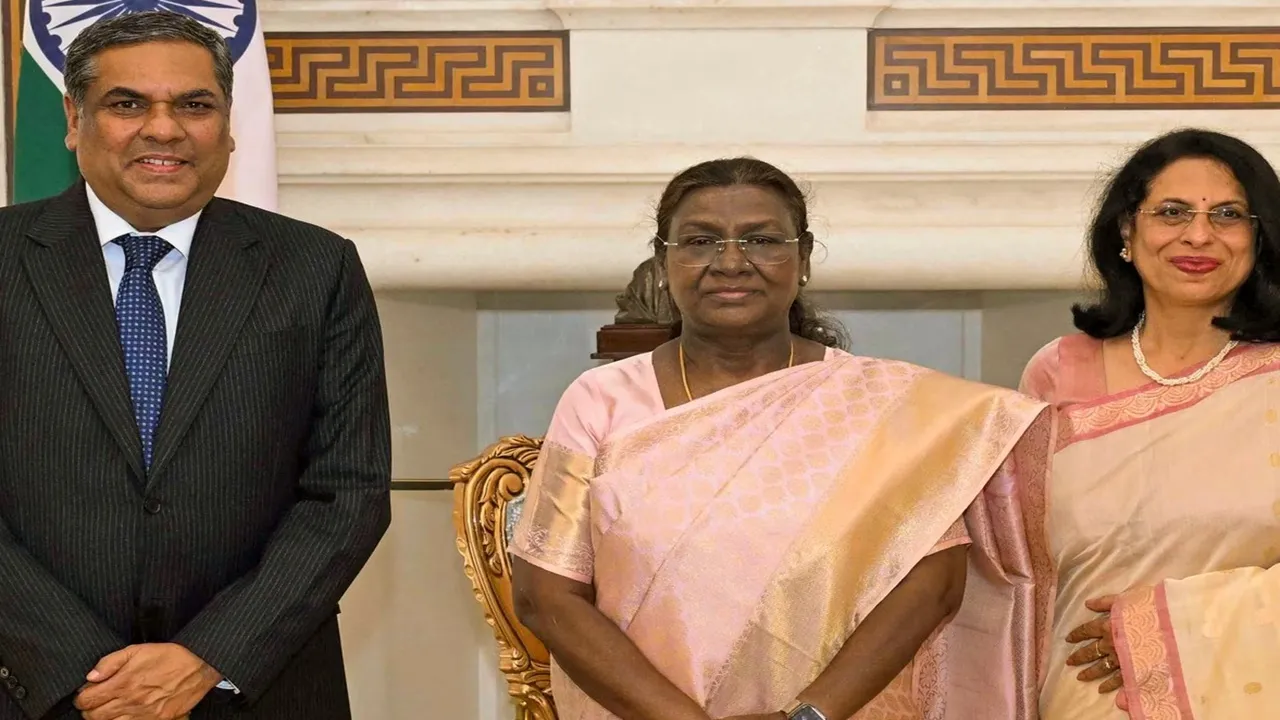 विदाई समारोह में बोले CJI खन्ना- विश्वास है न्यायमूर्ति गवई शीर्ष अदालत के मूल्यों को कायम रखेंगे