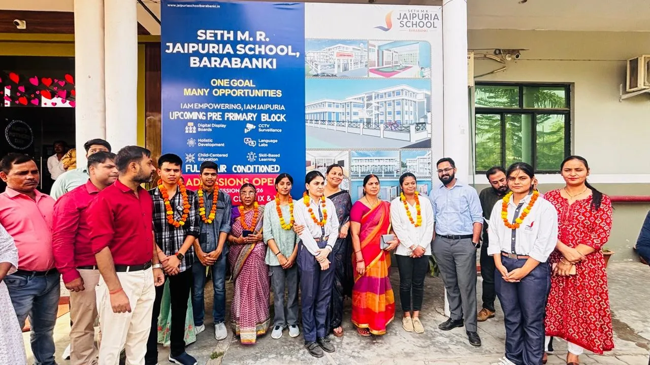 CBSE Result: दसवीं में ऋषभ तो बारहवीं में श्रेयश और छवि ने किया जिला टॉप