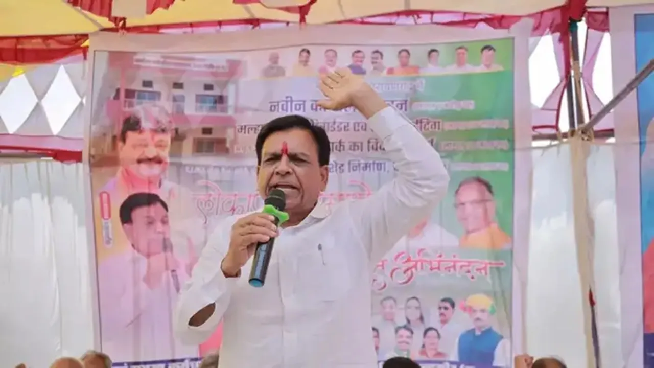 MP: सेना पर दिए गए विवादित बयान से पलटे डिप्टी सीएम देवड़ा, सफाई में कहा- तोड़-मरोड़ कर पेश किया गया...