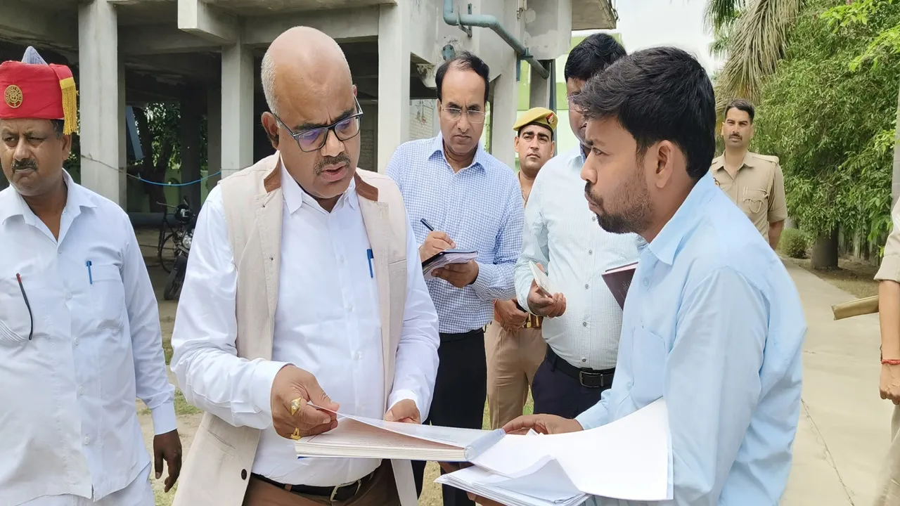 कानपुर: डीएम ने 15 एमएलडी एसटीपी बनियापुर का किया औचक निरीक्षण, मिली कई खामियां